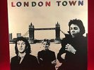 WINGS London Town 1978  UK VINYL LP + POSTER EXCELLENT CONDITION Paul McCartney