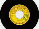 Carl Perkins ?– Glad All Over / Lend Me Your Comb SUN 297 AUTOGRAPHED 45rpm 7