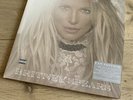 Britney Spears GLORY - RARE FAN Edition 2LP 12” vinyl in EXCELLENT condition.