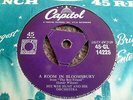 PEE WEE HUNT: A ROOM IN BLOOMSBURY 1955 THICK TRI CAPITOL 45 RPM EX+ LOVELY COPY