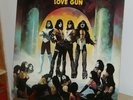 1977  Kiss Love Gun lp vinyl (NM)