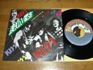 KISS / C'MON AND LOVE ME / JET-2335 / JAPAN EP VINYL single RECORD
