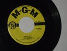 45rpm RON HARGRAVE latch on/only a daydream MGM K12422 nice SEE PIC