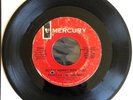 Perry & The Harmonics - Do The Monkey With James / James Out Of Sight Soul 45 7