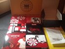 THE WHITE STRIPES 3” SINGLES 6 PACK & THIRD MAN RECORDS 3” INCHOPHONE PLAYER RSD