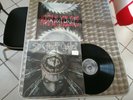 LP SIX FEET UNDER - MAXIMUM VIOLENCE - AVEC INSERT -