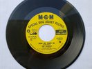 Vtg 45 Record M-G-M THE MODELS Promo MGM Special Disc Jockey Bend Me Shape Me