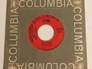 Paul Revere and the Raiders / Kicks / 1966 pressing / 45 & Columbia slv / NM