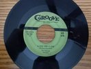 Vintage 45  The Nitecaps A Kiss And a Vow / Be My Girl Groove 4G-1034 '55