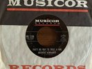 MARIE KNIGHT   THAT’S NO WAY TO TREAT A GIRL Rare Northern Soul 45   MUSICOR