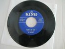THE CHECKERS Flame In My Heart / Oh,Oh,Oh Baby 1952 ORIGINAL KING Doo Wop 45