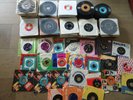 Ca. 320 Singles 7