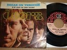 THE DOORS - Break on Through / End of the Night - Elektra EK-45611 (7 inch)