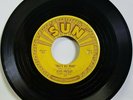 ELVIS PRESLEY That's All Right, Mama Blue Moon of Kentucky Sun 209 VG+ Degritter