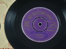 Elvis Presley - Paralyzed (Gold HMV 45-POP 378 UK 1st Press 7