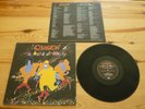 QUEEN - A KIND OF MAGIC GATEFOLD VINYL LP RECORD 33 ORIGINAL 1986 EX / NEAR MINT
