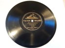 Victor 8 inch record 4665 - Harry Macdonough When the Mockingbirds are singing..