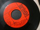 THE UNITED FOUR GO ON 45 RECORD SHE'S PUTTING YOU ON