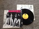 RAMONES - ROCKET TO RUSSIA ORIG LP 1977 SIRE RECORSS SR 6042 w/LYRICS INSERT