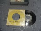 SP JUKE BOX POCHETTE CIBLE JOHNNY HALLYDAY/ AU PAYS DES AVEUGLES +1  TBE