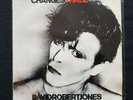 DAVID BOWIE - CHANGESTHREE