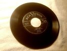 Eartha Kitt: Santa Baby/Under the Bridges of Paris RCA VICTOR 45 RPM 47-5502