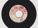SUNSHOT/ LET LOVE IN - DENNIS BROWN (72 REGGAE ROOTS 7