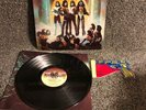 KISS Love Gun LP Vinyl Orig w/lyric '77 STERLING Press nblp7057 w/ papergun