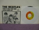 THE BEATLES  I Want To Hold Your Hand Capitol 5112 45 & Pic Sleeve 1964 issue