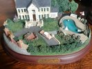 ELVIS PRESLEY  GRACELANDS  SWIMMING POOL THE MODEL LIGHTS  UP