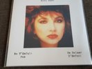 Kate Bush - Ne t'enfuis pas/ Un baiser d'enfant 12'' Vinyl SEALED SUNG IN FRENCH