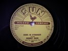 JOHNNY CASH  Come In Stranger / Guess Things Happen That Way  SUN Country 78 EX