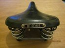 VINTAGE BROOKS B66 LEATHER BICYCLE SADDLE- LOVELY CONDITION.