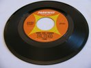 THE TYMES - HERE SHE COMES / THE TWELFTH OF NEVER - PARKWAY 933