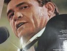 JOHNNY CASH SIGNED VINYL ALBUM . JOHNNY CASH AT FOLSOM PRISON .. VINYL LP ..