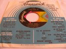 JACKIE ROSS - KEEP YOUR CHIN UP / LOVE IS EASY TO LOSE - BRUNSWICK