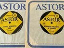 THE KINKS 2x rare Aussie VG 45's 