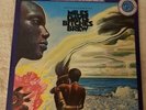 Miles Davis Bitches Brew 1987 Columbia Jazz Masterpieces Remastered J2C 40577