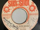 KEN BOOTHE - LEFT THE WATER RUNNING - SUN SHOT ( ROOTS 7 )