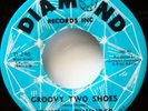 JOHNNY THUNDER 45 Groovy two shoes / Put it in motion DIAMOND soul   Ct 2756
