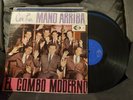 el combo moderno - con la mano arriba