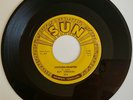 Rockabilly 45 / ROY ORBISON / SUN 284 / Chicken Hearted / I Like Love
