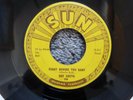 RARE ORIGINAL ROCKABILLY-SUN RECORDS 298-RAY SMITH-RIGHT BEHIND YOU BABY-45