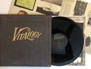 Pearl Jam - Vitalogy -  1994 US 1st Press w/ Booklet (EX) Ultrasonic Clean
