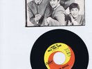 ( 45 picture )    THE   BEATLES .  I Want To  Hold  Your   Hand, I Saw Her   Sta