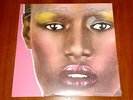 GRACE JONES I NEED MAN LA VIE EN ROSE 12