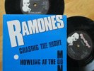 RAMONES 2x 7” punk 'Chasing The Night' 1985 'Howling At The Moon' UK PRESSING
