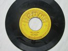Original Elvis Sun 45  Sun 209  ' That's All Right/ Blue Moon Of Kentucky'