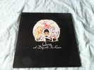 QUEEN-A DAY AT THE RACES..SUPERB  1976 ORIGINAL 1ST UK PRESS VINYL LP