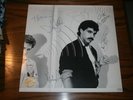 HALL & OATES VINYL LP VOICES PROMO AUTOGRAPHED BY BAND WITH PHOTO OF SIGNING